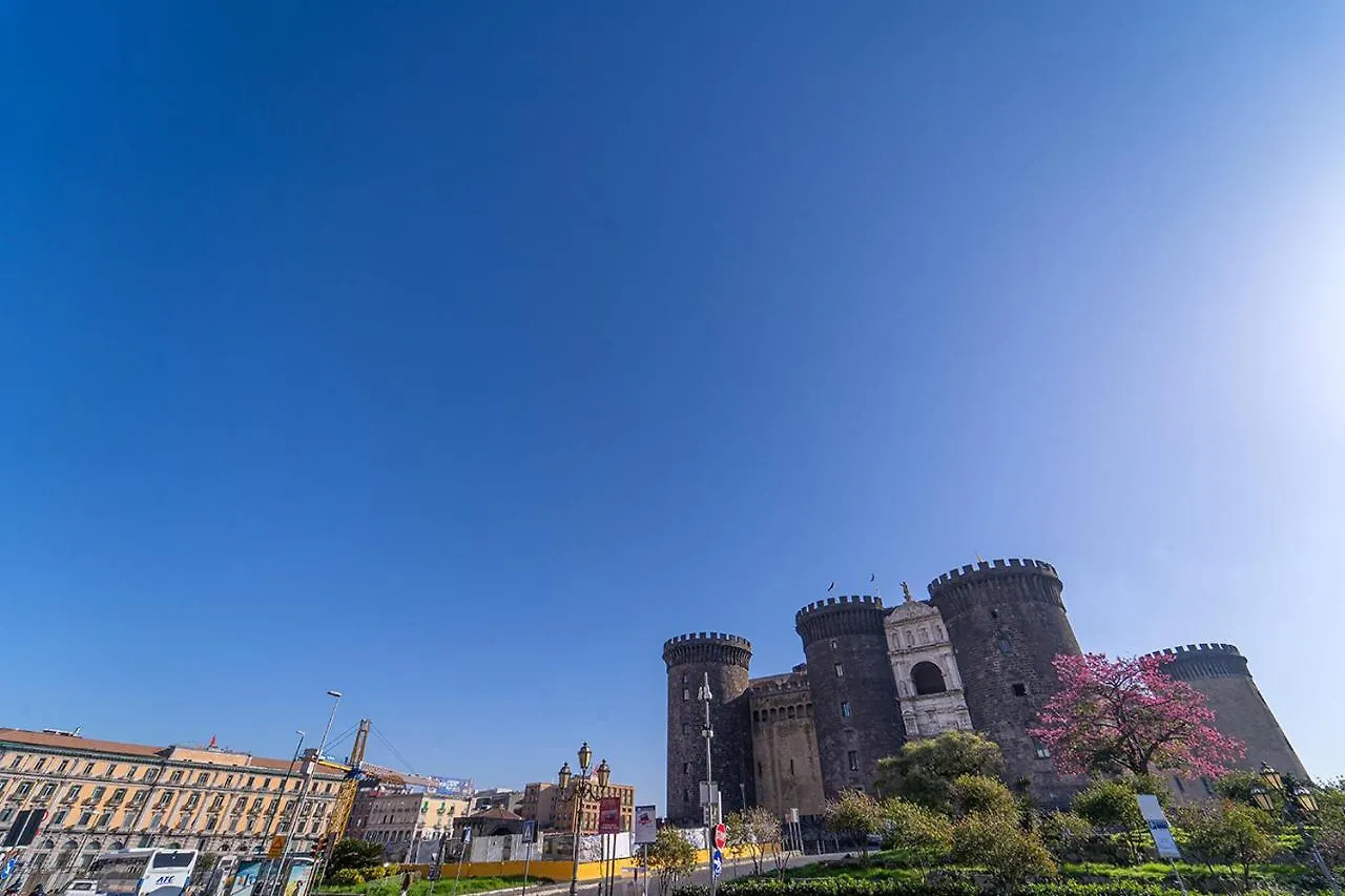 Le 4 Stagioni Dante H Napoli Centro, By Clapa Group Hotel Guest house