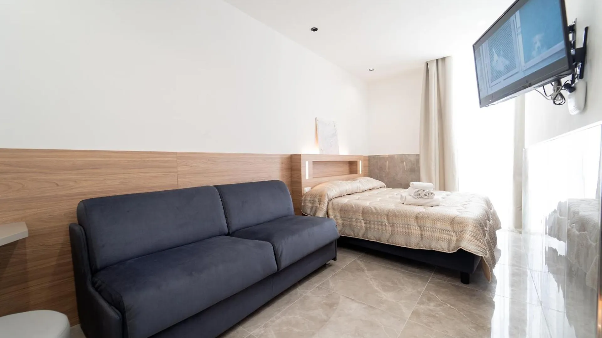 Le 4 Stagioni Dante H Napoli Centro, By Clapa Group Hotel Naples