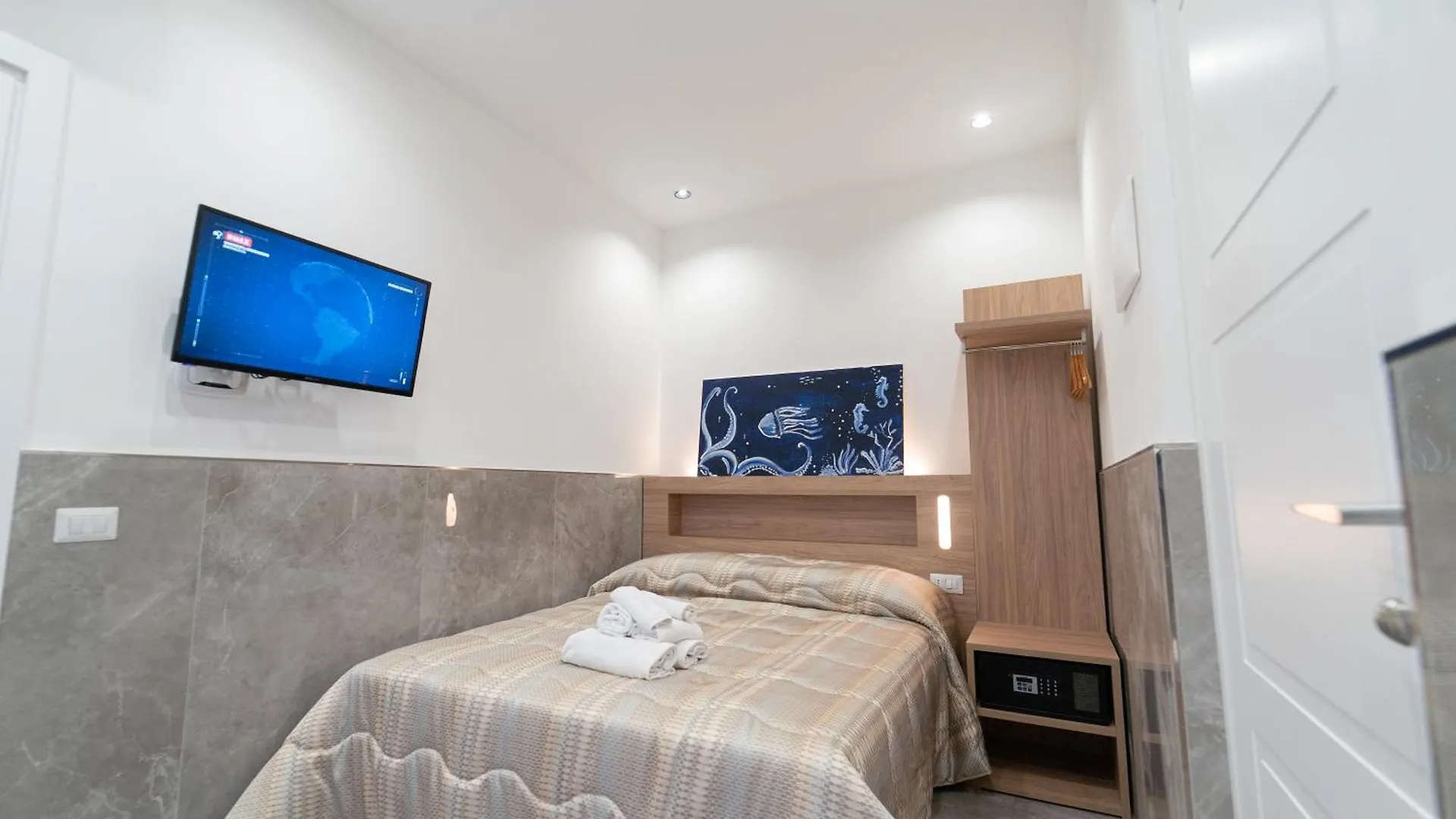 Guest house Le 4 Stagioni Dante H Napoli Centro, By Clapa Group Hotel