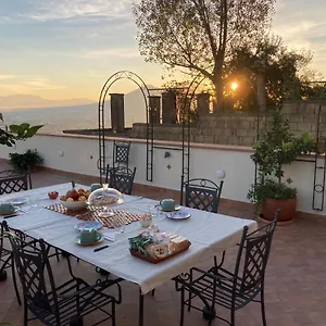 Bed & Breakfast Le Petit Palais -, Naples