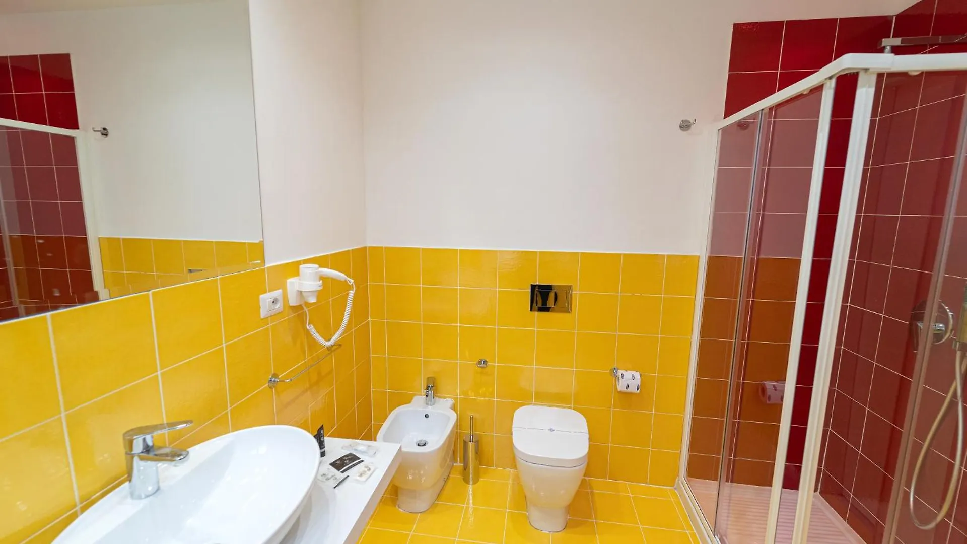 Le 4 Stagioni Dante H Napoli Centro, By Clapa Group Hotel Guest house